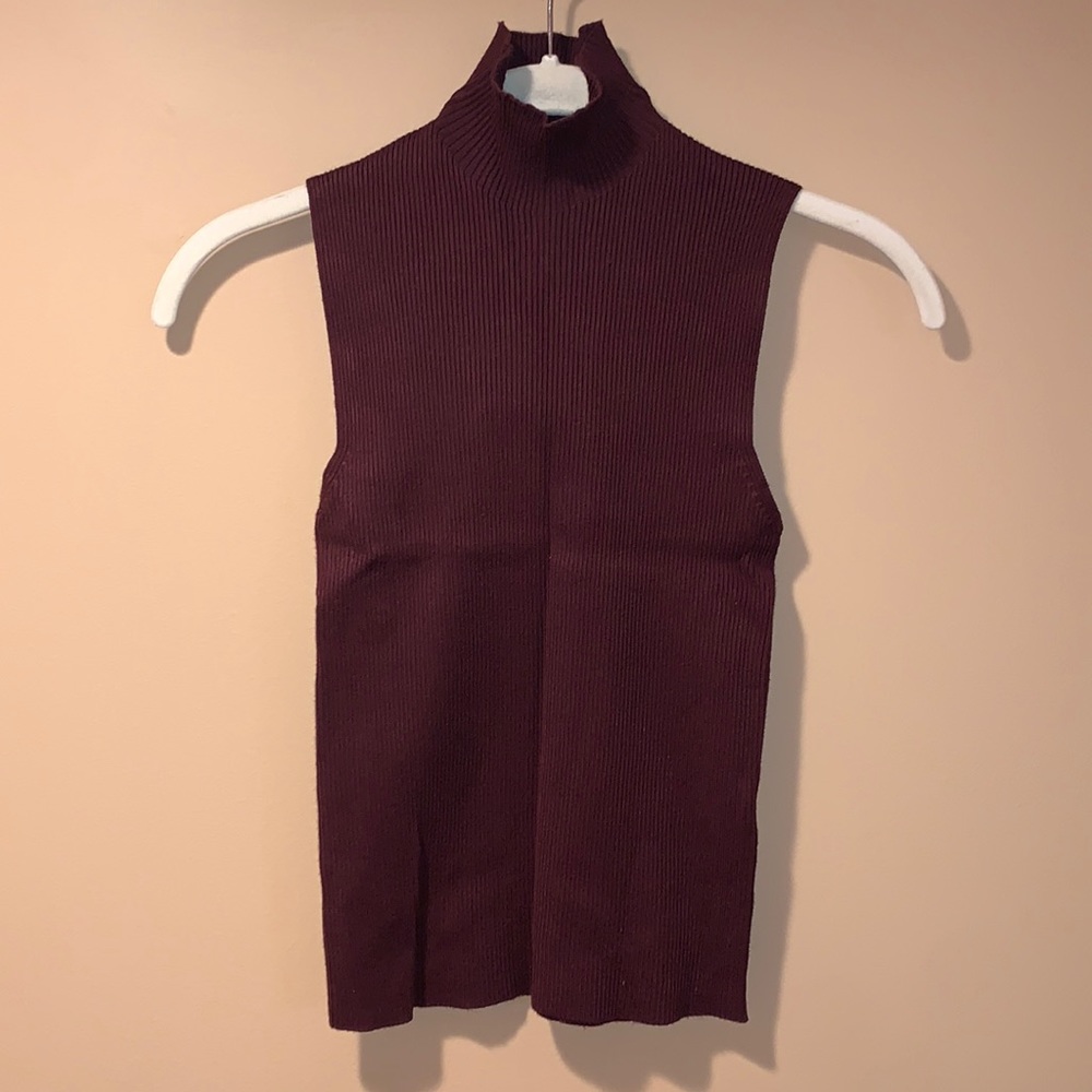 Zara knit sleeveless turtleneck - size small